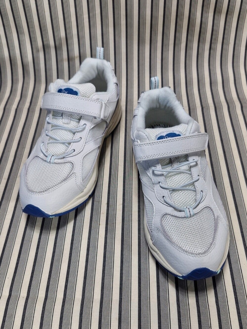 Dr. Comfort Victory 3440 Women's 10W White Athletic Walking Shoes